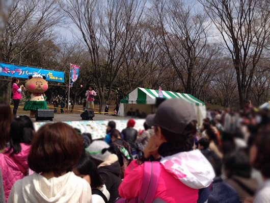 フラおじさんinゆるキャラパーティー