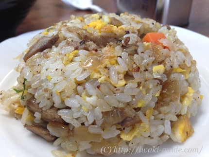 チーナン食堂のラーメン＋半チャーハン
